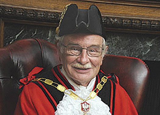 Third term lucky as party veteran Phil Kelly becomes mayor of Islington inews051311_04