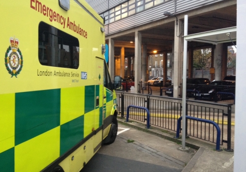 Coroner: Ambulance service hit by ‘extreme pressure’ ambulance