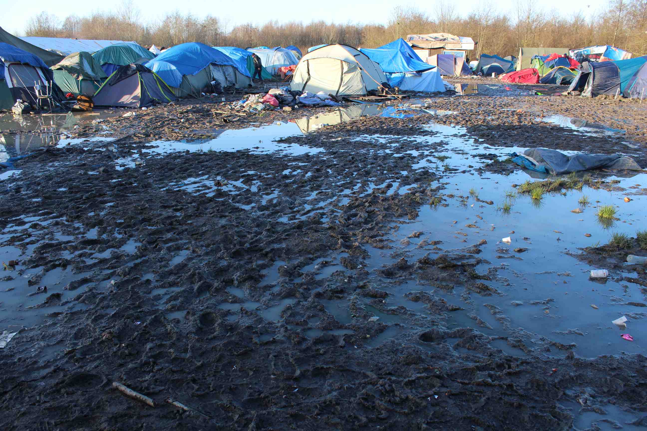 Refugee camp volunteers ask: ‘Who would choose to live in disease-ridden swamp?’ web2_18