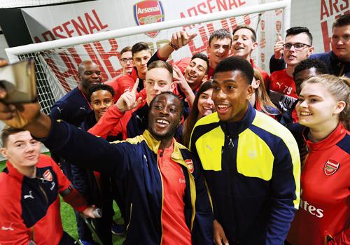 Iwobi Community Hub visit 8 161123MAFC