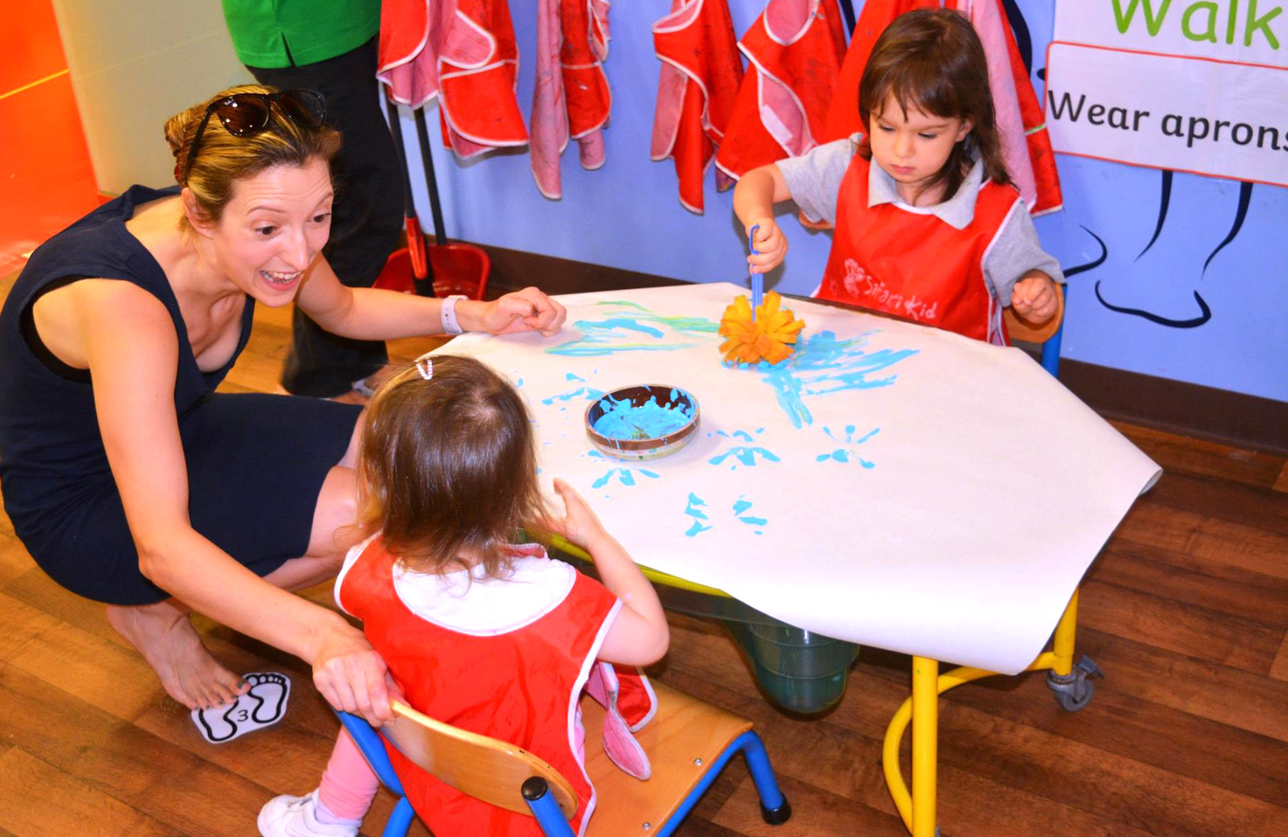 Nursery where kids are taught public speaking Safari kid day nursery_islington