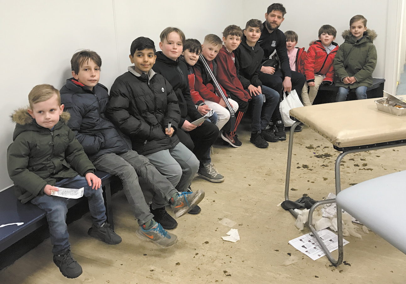 Socceroonies meet the pros at Southend United Socceroonies