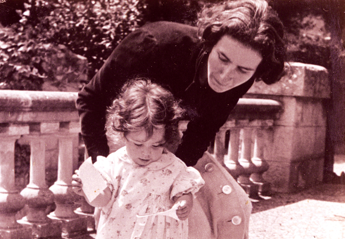 Kate & Miriam La Foresta