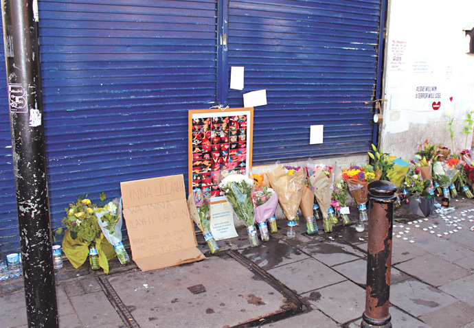 Mosque attach_flowers at scene