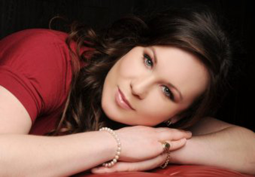 Soprano Susanna Fairbairn