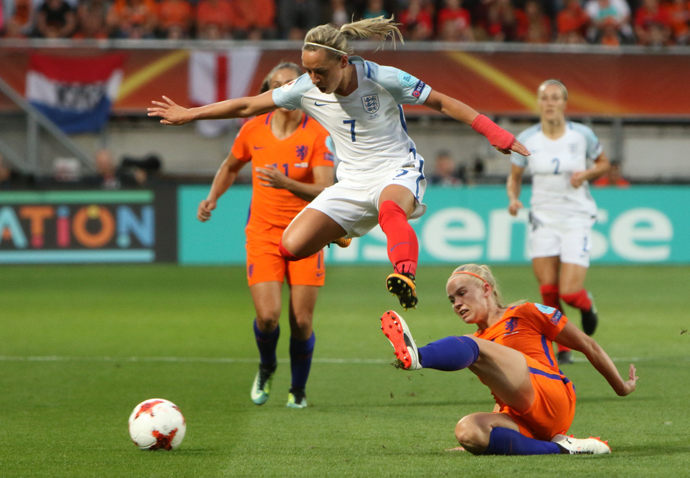 Arsenal’s Dutch duo prove too much for England Jordan Nobbs