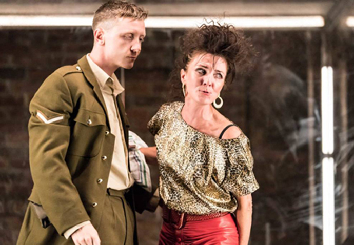 Mike Noble and Michelle Fairley Road6-by-Johan-Persson