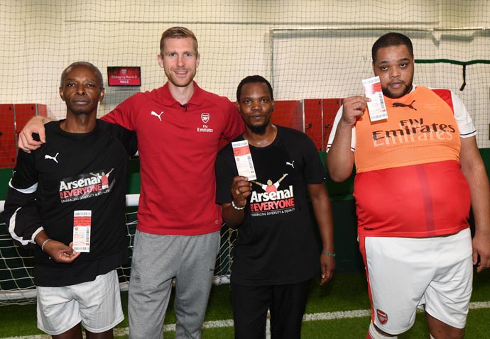 Gunners star visits community hub Mertesacker Mental Health Visit 1 170907PAFC