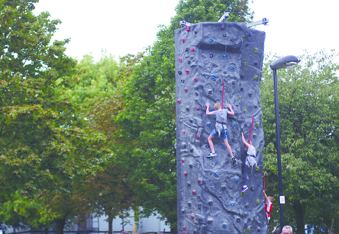 Make it a Big Day of fun in the park Our Neighbours_Big Day Out 2016_Climbing tower