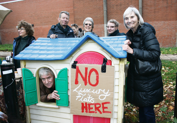 Prison protesters say site shouldn’t become luxury flats Holloway IMG_6909