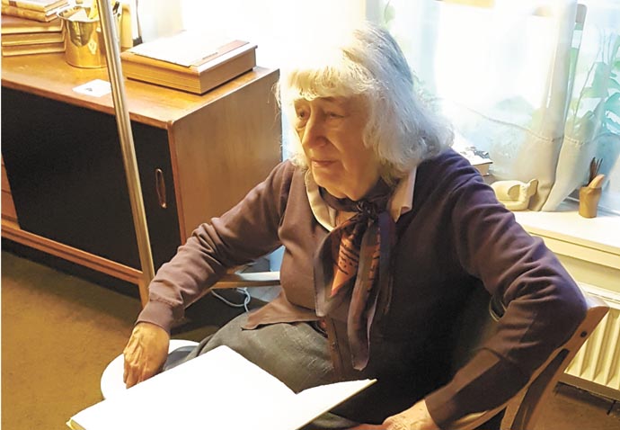 Pauline’s book of beauty tells a migrant’s tale Pauline Paucker