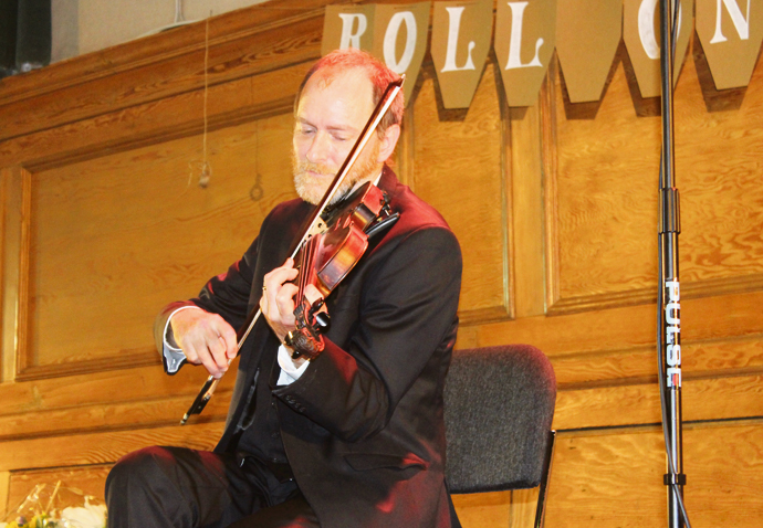 ‘Roll on, Tom’: Special send-off for folk musician Tom Paley wake 3