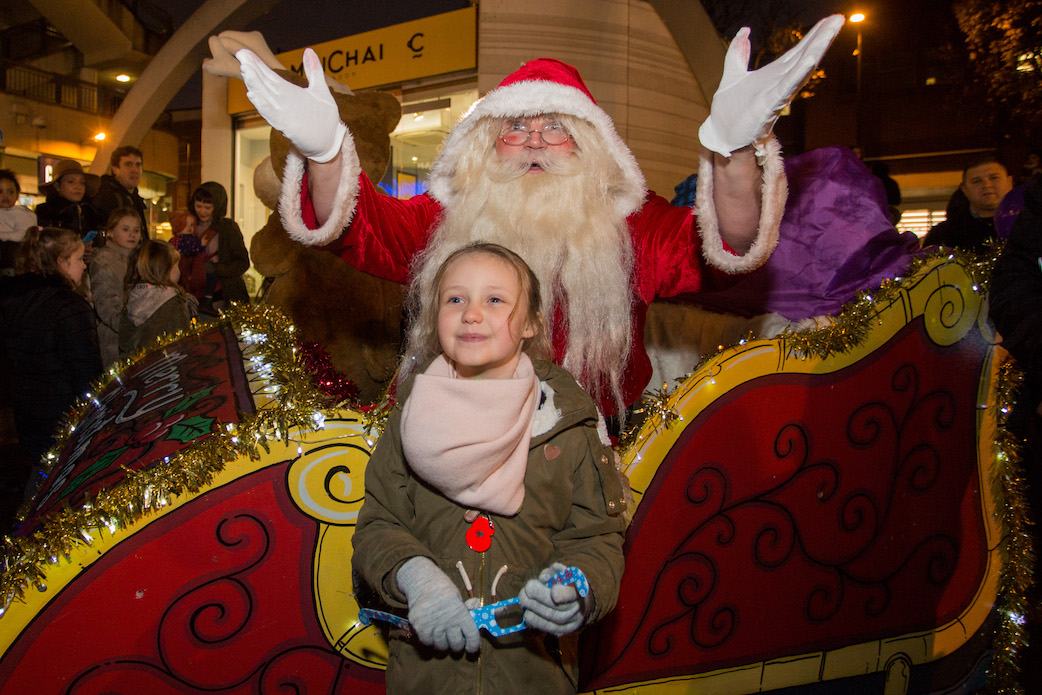 Santa sleighs ’em at Angel lights switch-on Christmas Switch on Angel