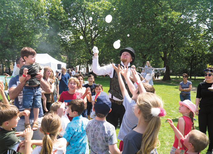 Big and bubbly! Second Jewish Summer Fete celebrates togetherness Jewish Summer Fete
