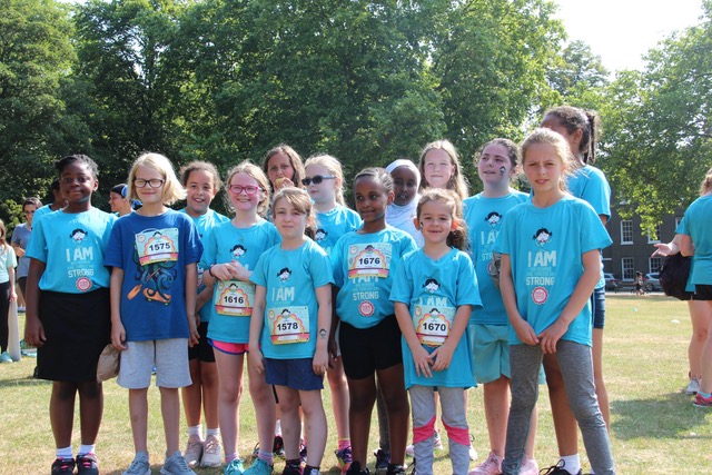 The Mini Mermaid Running Club at Highbury Fields