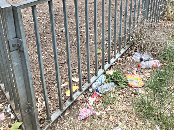 Why not use the rubbish bins? Rubbish in Finsbury Park playground