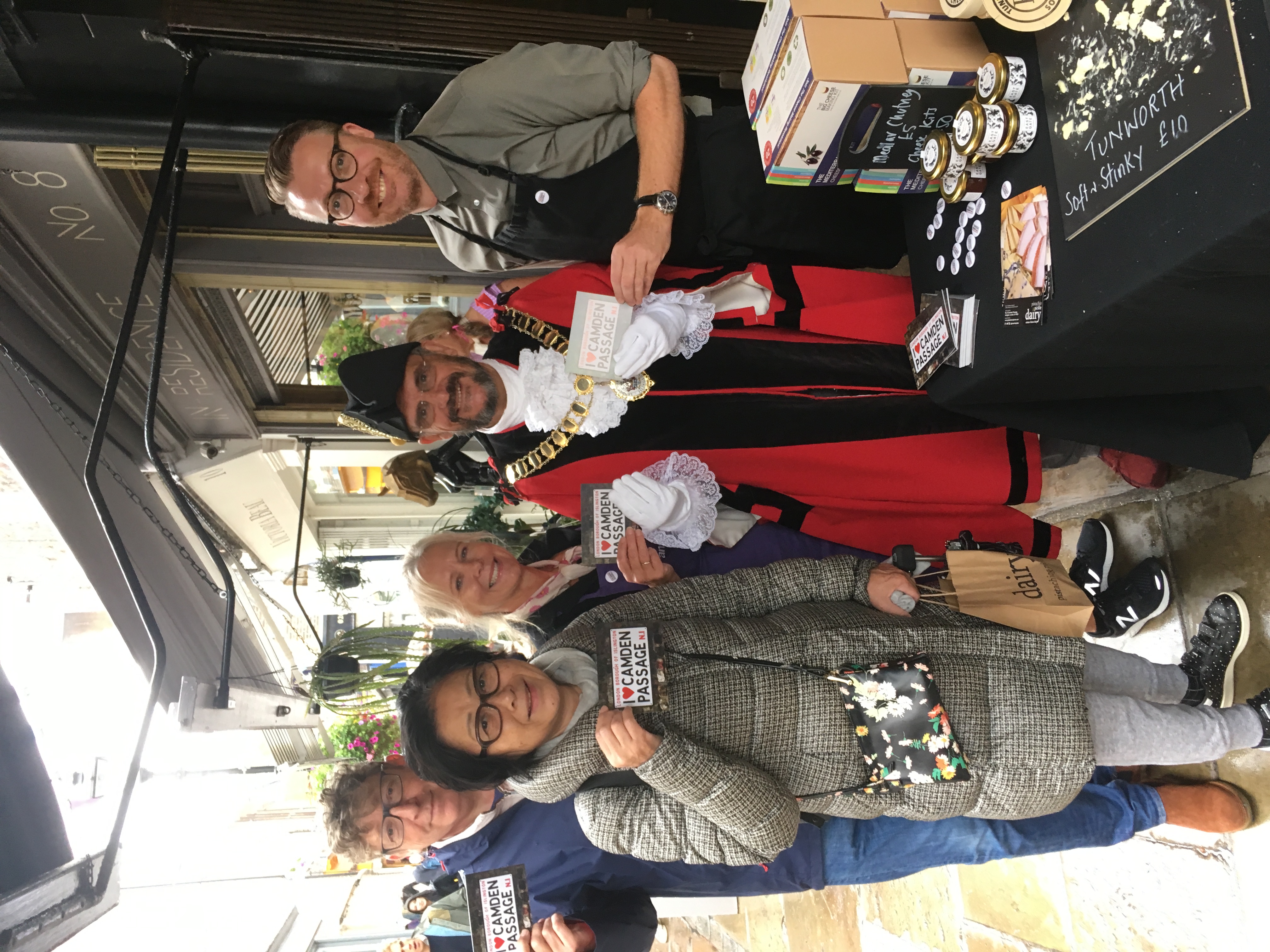 Camden Passage festival marks the end of summer 2-3