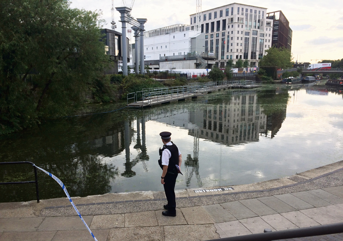 Knife victim helped by public in King’s Cross after collapsing near store Granary Square stabbing IMG_9662