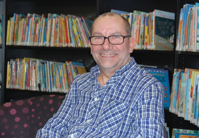 Librarian: Keeping gong secret was quite difficult Tony Brown