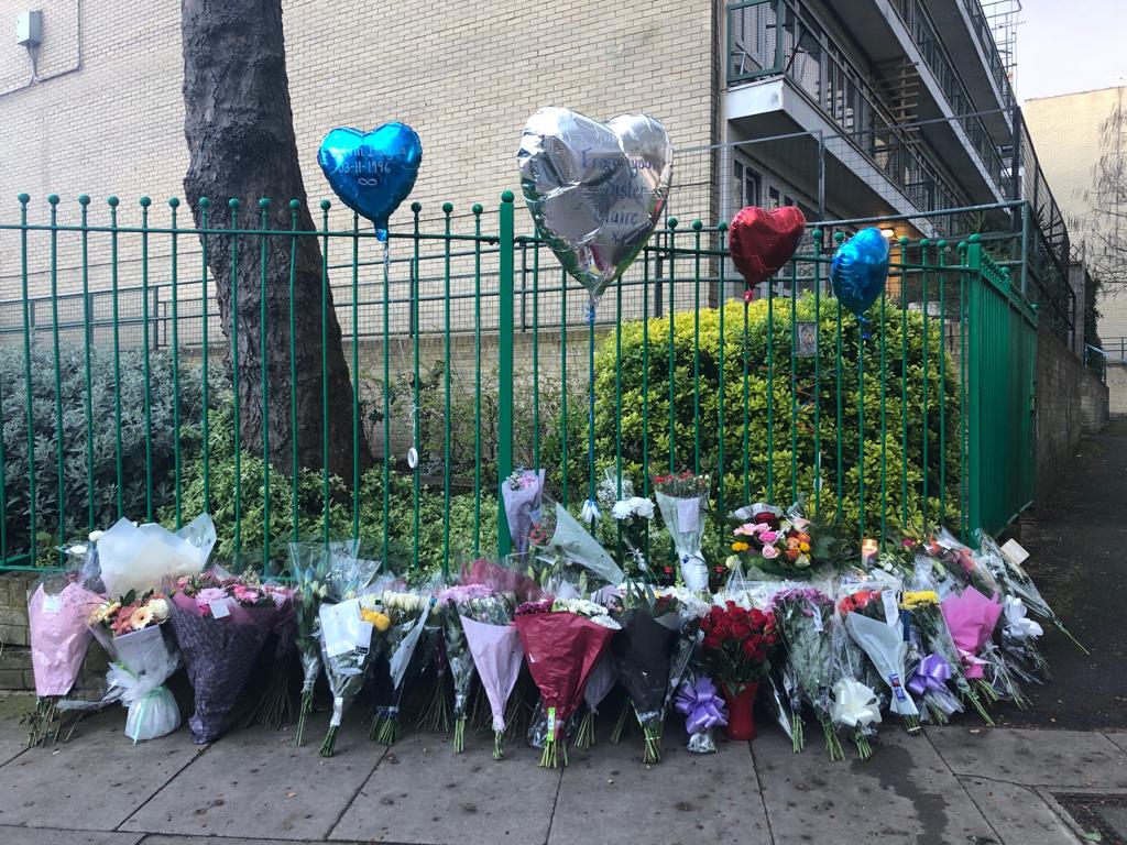 de5f2327-4931-4232-9612-3b023cbac9db