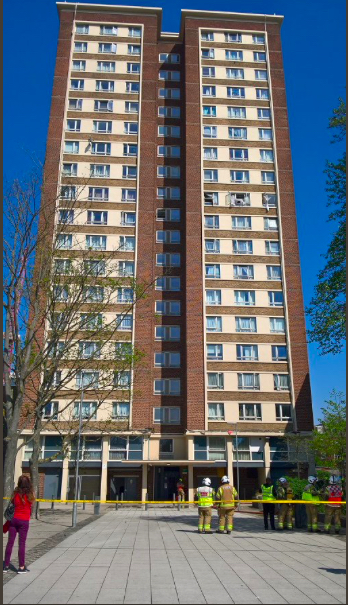 Fire destroys balcony in Finsbury Park block fire