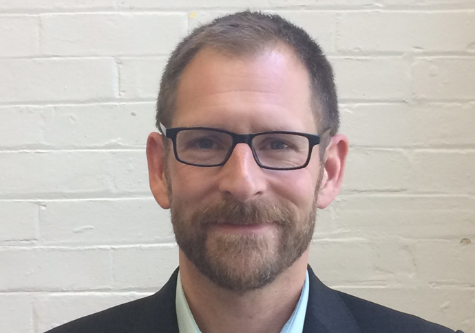 Washing clothes, serving breakfast… how schools help Islington kids on breadline Damien Parrott
