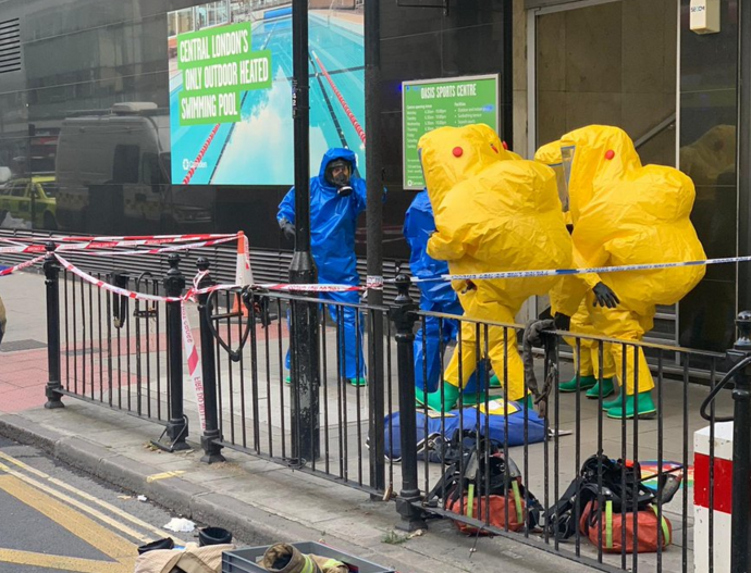 Hundreds of people evacuated from Oasis Sports Centre block by firefighters screen-shot-2019-07-31-at-20-06-59