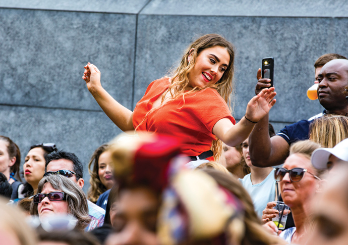 Bridges not walls! Latino festival hits Finsbury Park Latino festival_daycrowdLaClave18_11
