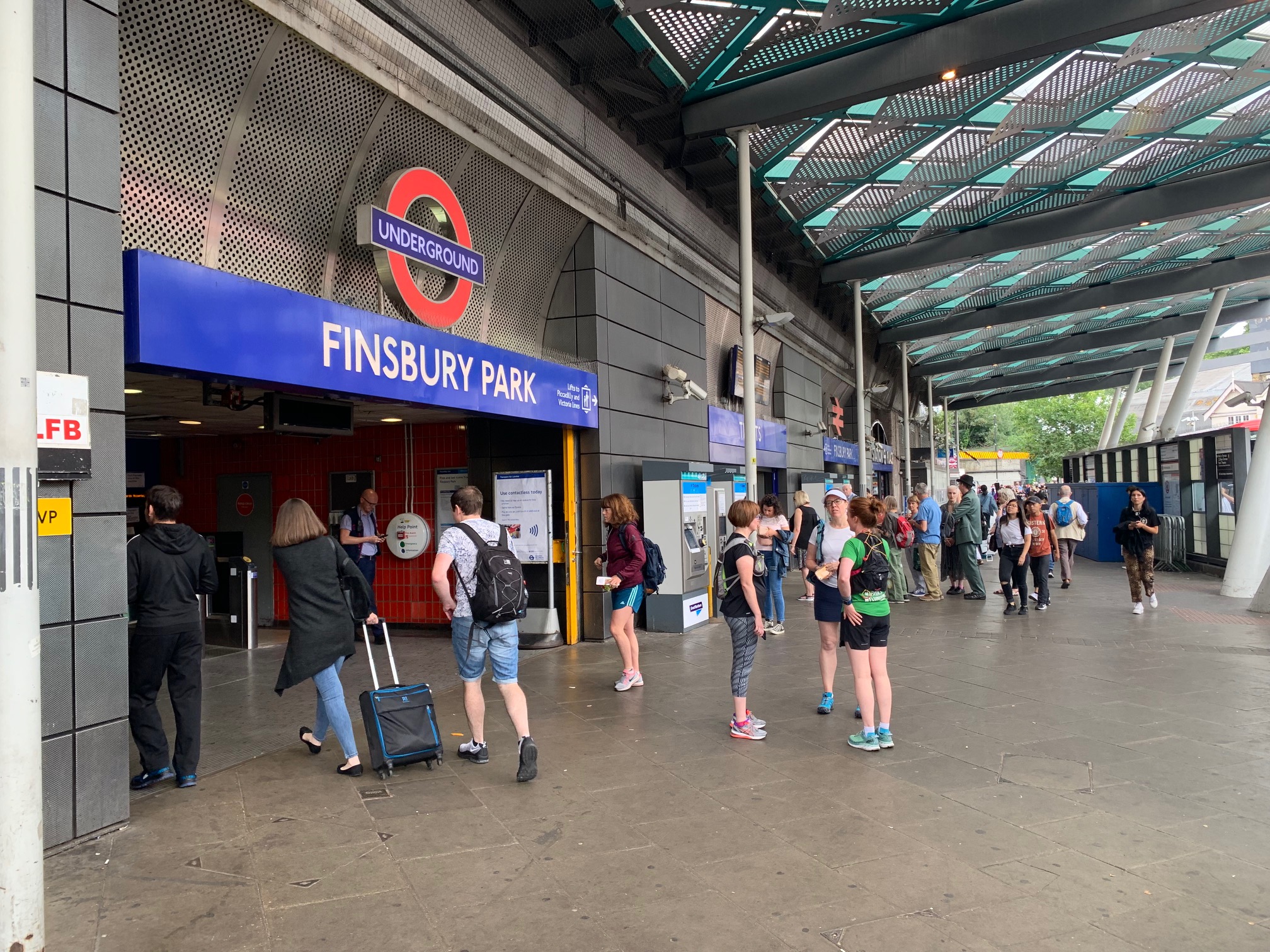 Suspected stabbing and robbery in Finsbury Park finsbury park station