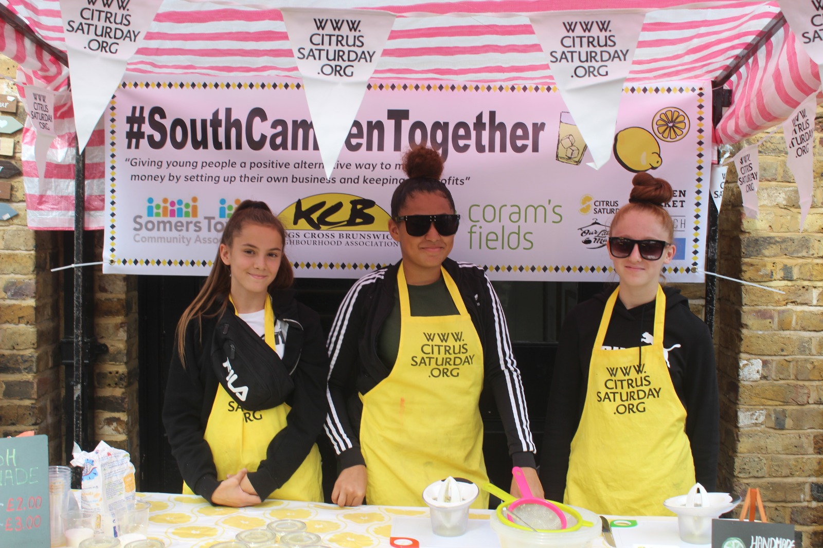 Squeezing a profit! Teenagers' lemonade stand hits the spot Islington