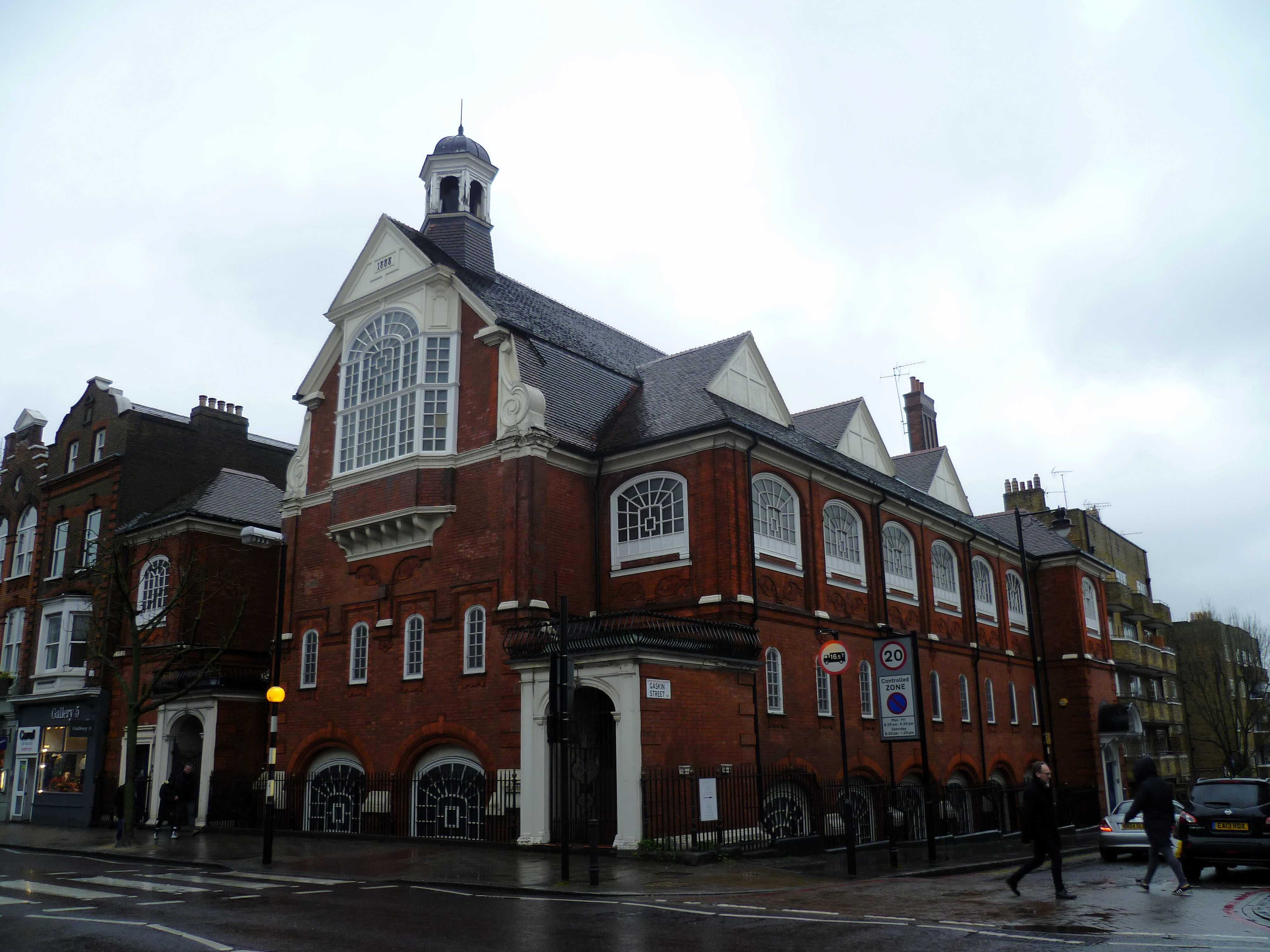 Angel recording studios to close after 40 years 311_Upper_Street,_Islington