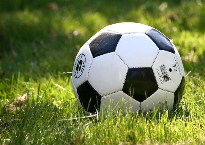 The dark side of a bad dream Football