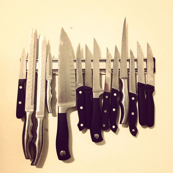 knives
