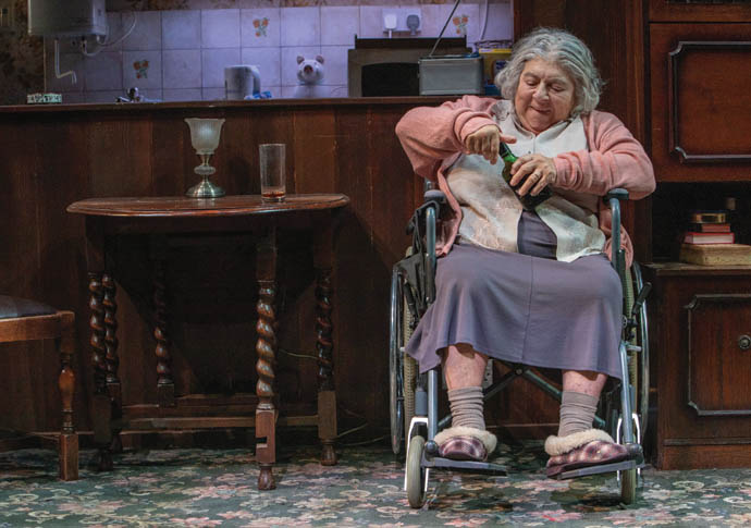 Miriam Margolyes Photo by Pete Le May