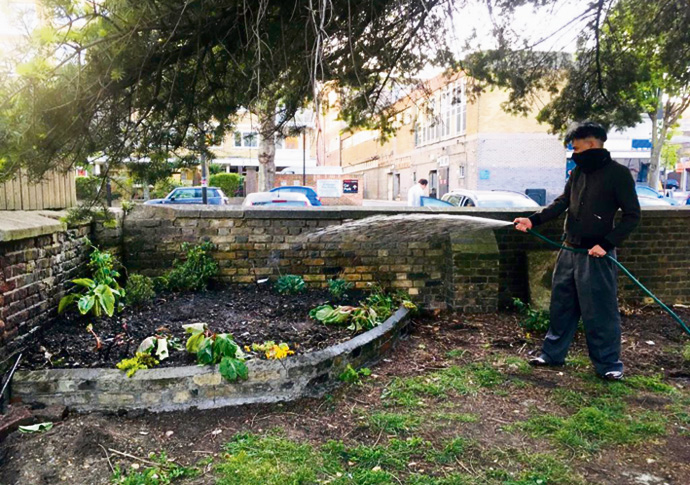 THANK YOU! Acts of virus crisis kindness St John’s gardens-1024x768