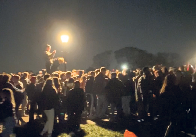 ‘It’s like the Wild West at night’: New pleas to gate-off Primrose Hill park Primrose Hill rave