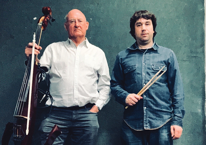 GROOVES: Gigs are back; Ollie Usiskin; Tankus The Henge; BST Max Oliver and Olly Usiskin hi res