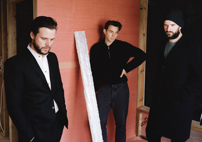 Grooves: White Lies; Madness; Glastonbury; Little Trumpet White Lies