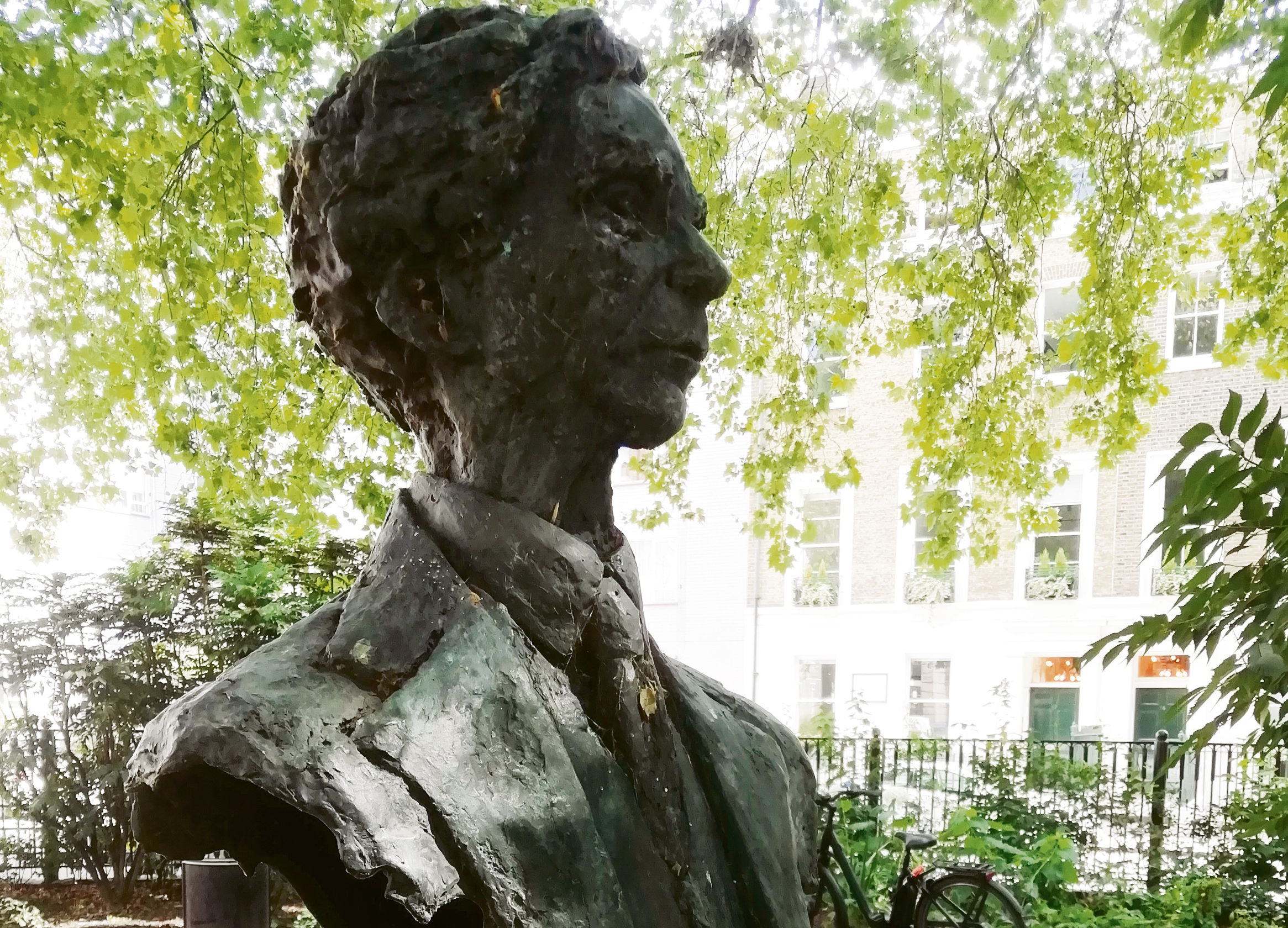 Cleaning up ‘dirty’ Bertie Bertrand Russell