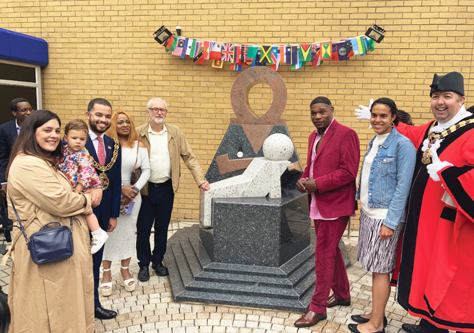 Statue honours Commonwealth hospital staff Whittington statue 1