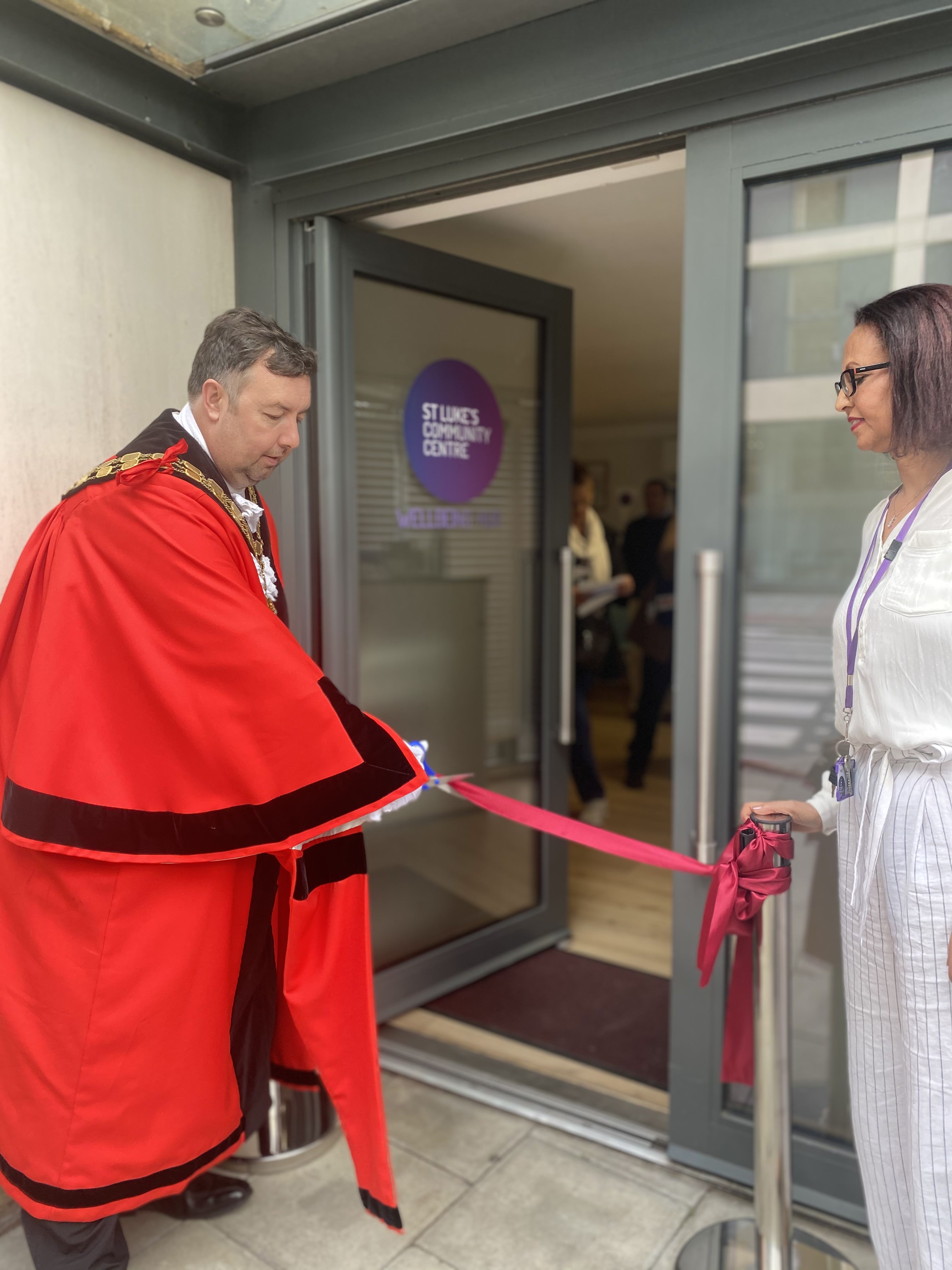 Mayor visits Wellbeing Hub