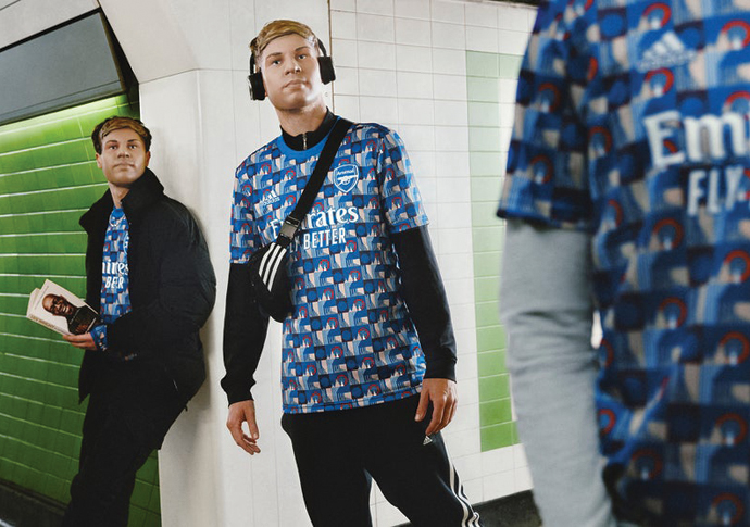 Gunners on the right track with new kit? Arsenal 03-Shirt cut outs