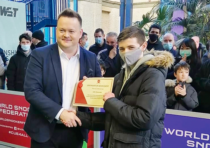 Magic moment as ‘leader’ John meets ex-world champion Shaun Murphy and John Donovan cutout