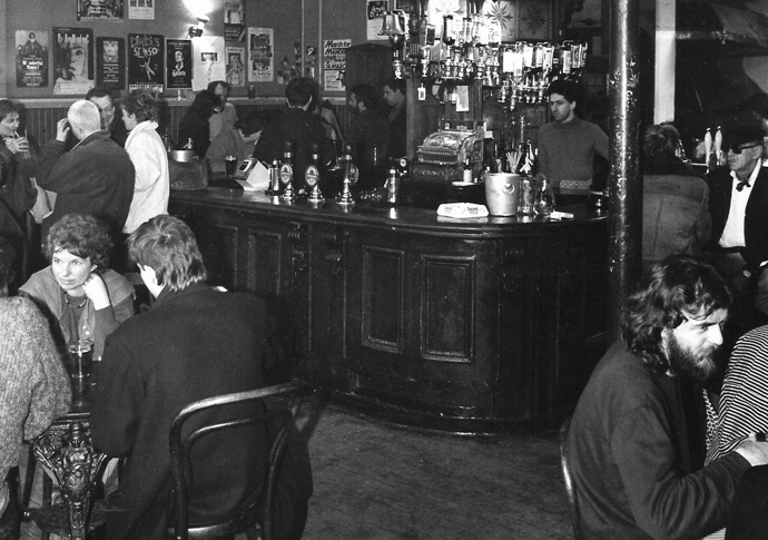King's head KHT archive bar [date unknown dan's tenure]