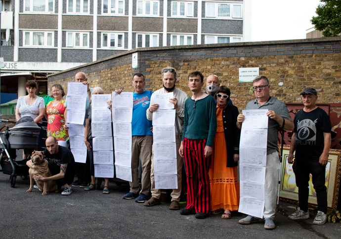 Rubbish idea: estate tenants sign petition against council plan to lease off bin sheds Bin sheds petition-lumber