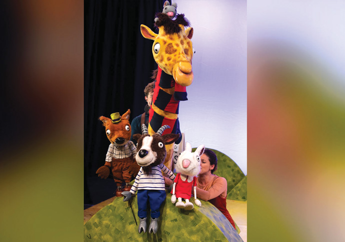 Review: The Smartest Giant in Town, at St Martin’s Theatre Smartest Giant in Town