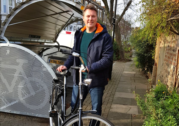 Go-ahead for cycle lane at accident hotspot Ron Gonngrip