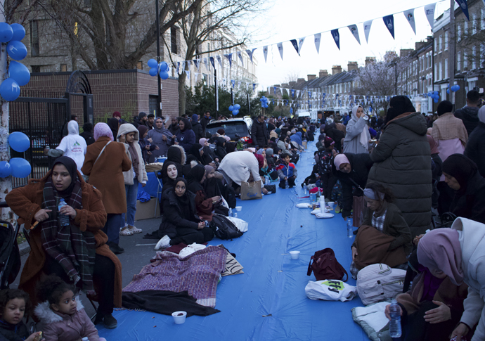 People breaking their fast