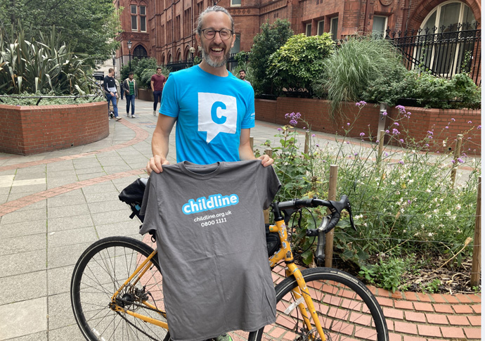 Childline volunteer takes on UK… and marathon Johnny Appleton IMG_0585