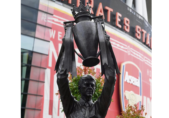 Wenger in (bronze): Statue of legendary boss at the Emirates Wenger statue